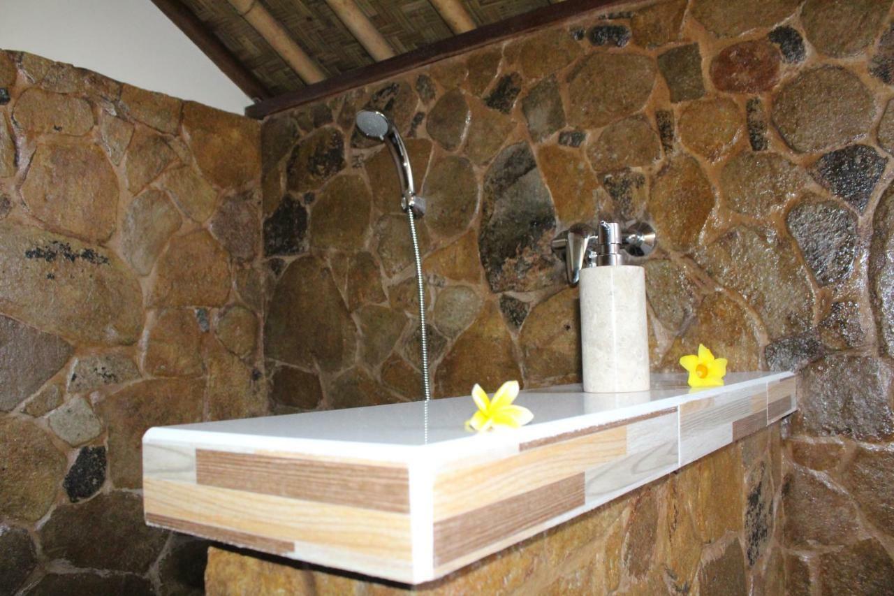 Bamboo Bali Hill Bungalows Amed Екстериор снимка