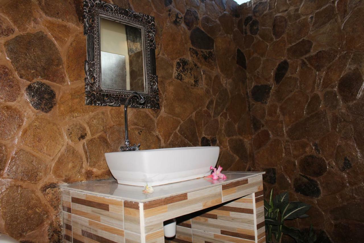 Bamboo Bali Hill Bungalows Amed Екстериор снимка