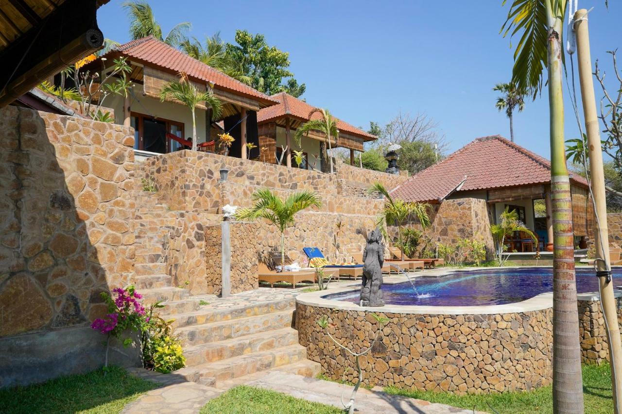 Bamboo Bali Hill Bungalows Amed Екстериор снимка