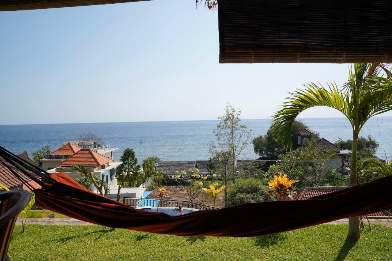 Bamboo Bali Hill Bungalows Amed Екстериор снимка